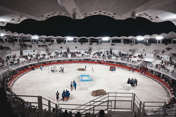 ¿Cómo la práctica regular de kárate puede ayudar en la mejora de la concentración y la disciplina?